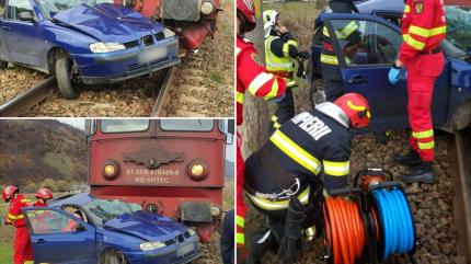 Tragedie în Bistriţa-Năsăud. Un şofer de 65 de ani, spulberat de tren. Maşina a fost strivită şi târâtă pe şine sute de metri