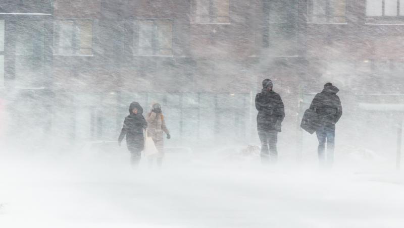 Vine iarna în România. Alertă meteo de vreme rea în 4 judeţe. ANM a emis cod galben şi portocaliu de viscol