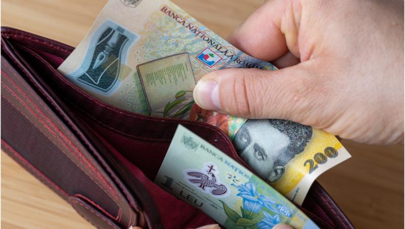 Joburile care sunt la mare căutare pe final de an: Se dau salarii şi de 900 de euro