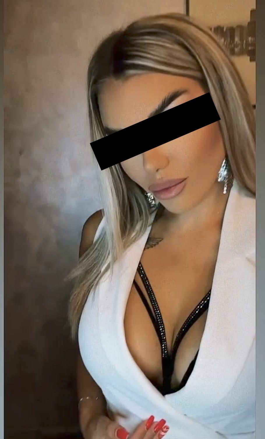 Dana, o tânără de 22 de ani, a murit în urma unui accident teribil pe Autostrada A1, în zona Sălişte. Impactul a avut loc între 2 maşini