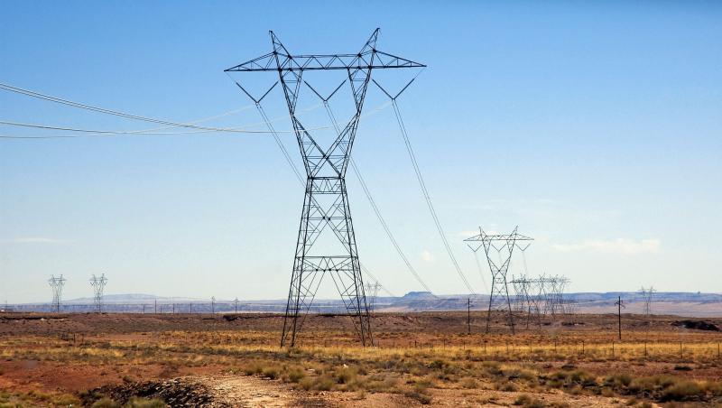 UE va prezenta un plan de 584 miliarde de euro pentru modernizarea reţelelor electrice, adaptate la energia din surse regenerabile