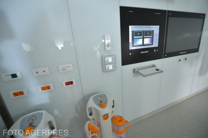 Spitalul pentru copiii bolnavi de cancer construit din donaţii şi sponsorizări a fost inaugurat în Bucureşti