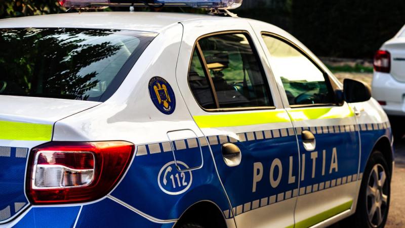 Un bărbat din Braşov a fost sechestrat şi ameninţat, apoi i s-a furat maşina. Totul după un banal accident de circulaţie