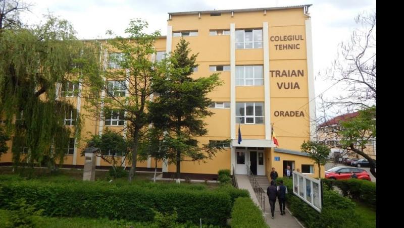 O elevă din Bihor, care a fost prinsă cu iubitul în cămin, l-a înjunghiat pe pedagog chiar în biroul directorului unde fusese chemată pentru explicații