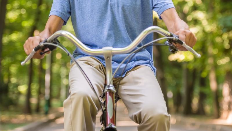 Un bărbat a murit după ce a căzut în gol de la 6 metri, în Neamţ. Biciclistul a ignorat mesajele de avertizare ale unui şantier în lucru