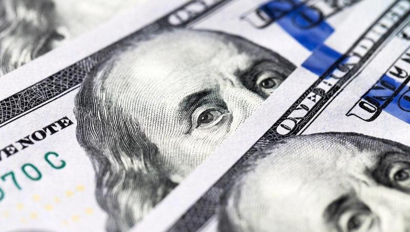 Curs BNR 29 noiembrie 2023. Leul românesc câştigă teren în raport cu dolarul american
