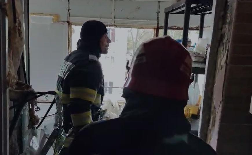 Explozie într-o garsonieră din Galaţi