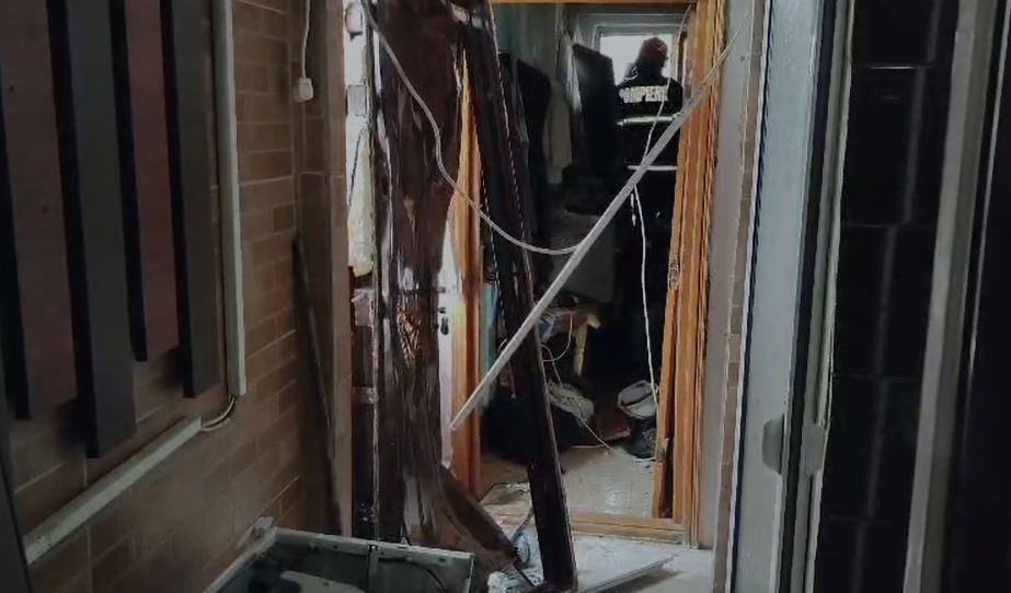 Explozie într-o garsonieră din Galaţi