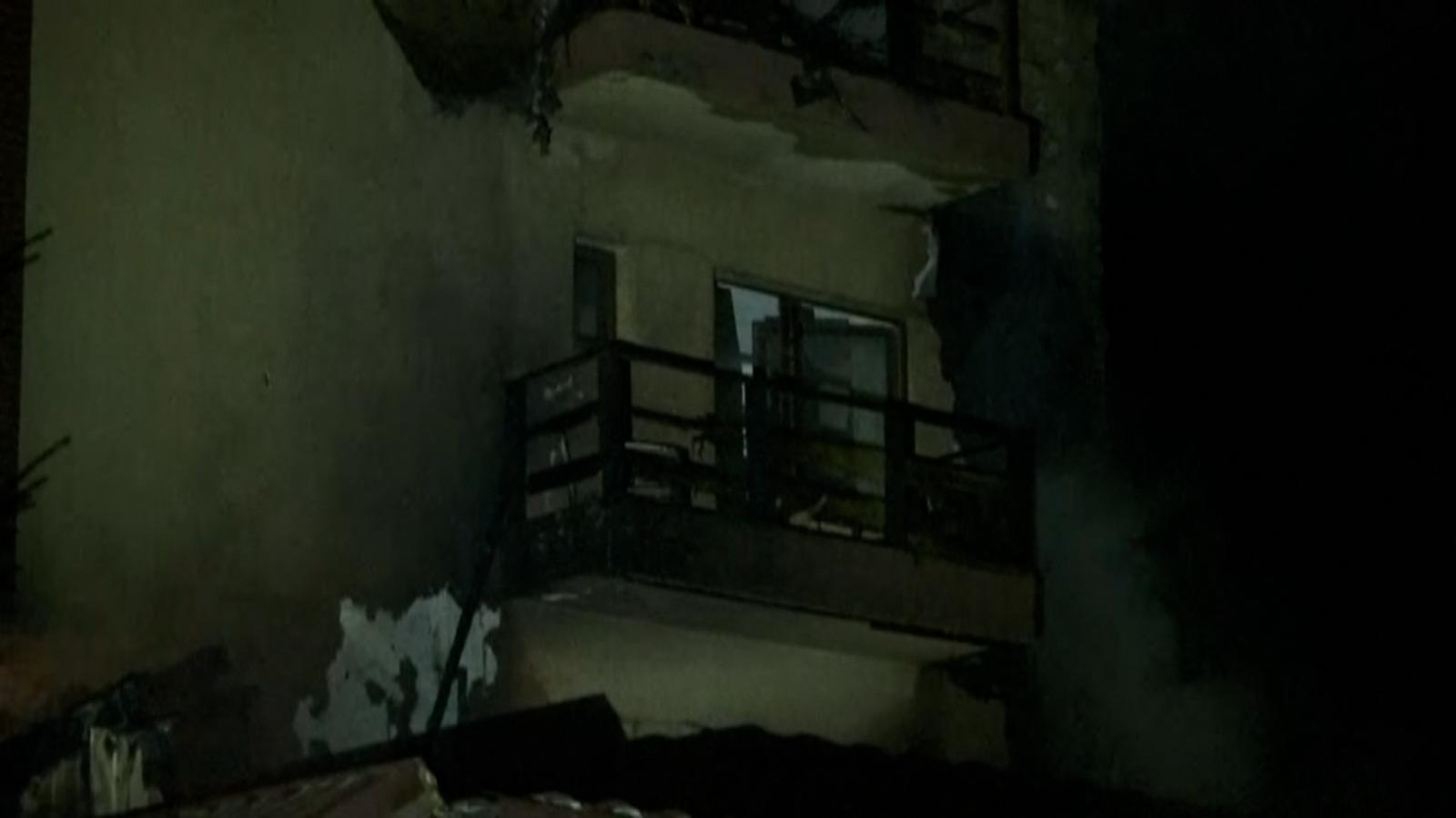 "Am auzit că pocneşte ceva". Pensiune din Râşnov, cuprinsă de un incendiu violent. Prima ipoteză: de unde ar fi pornit flăcările