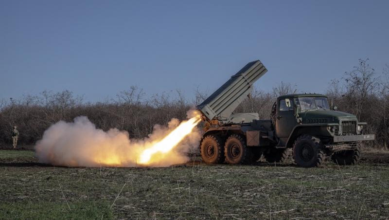 Armata rusă susţine că înaintează "pe toate direcţiile" în Ucraina. Kievul spune că provoacă pierderi importante ruşilor