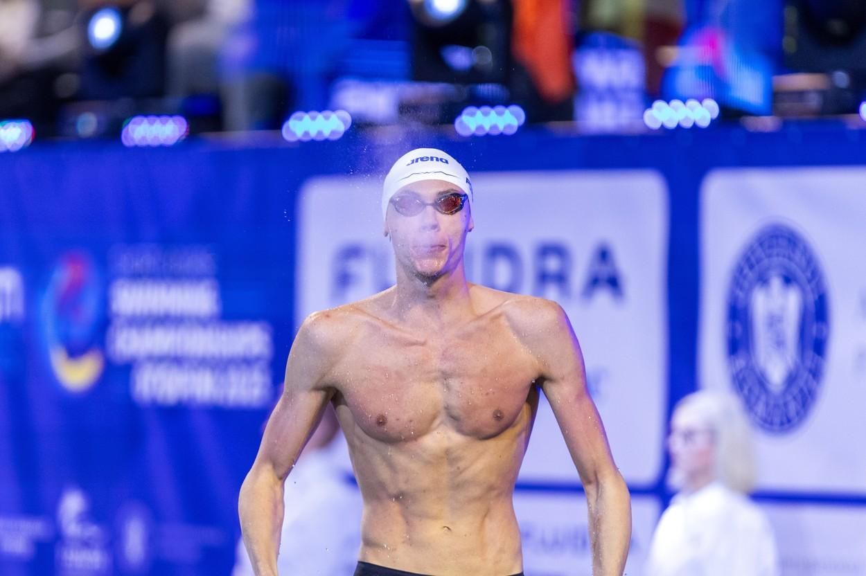 David Popovici, medaliat cu bronz în proba de 100 m liber, la Campionatele Europenele de la Otopeni. Competiţia e LIVE în AntenaPLAY
