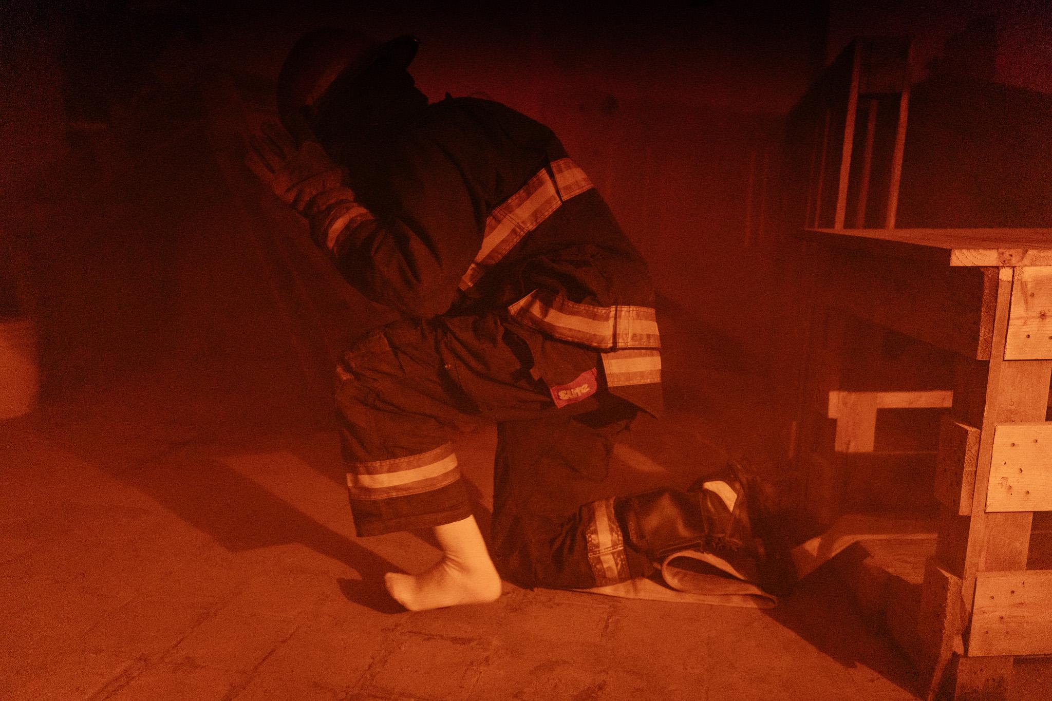 America Express, lider de audiență. Ultima parte a luptei pentru biletul de aur aduce condiții extreme, în regim de urgență: "Nu mai puteam respira din cauza fumului"