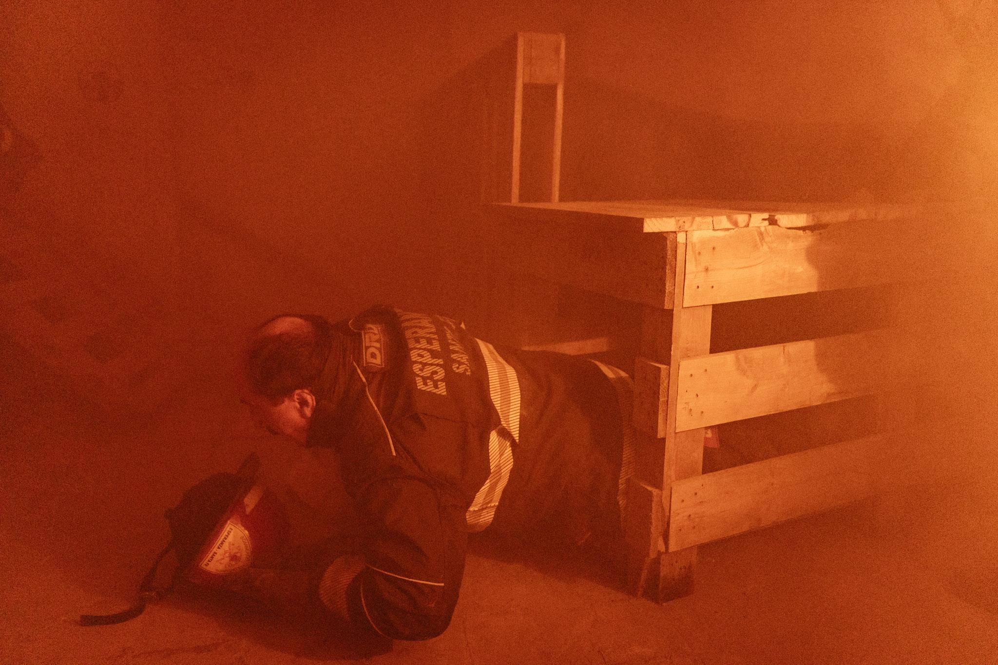 America Express, lider de audiență. Ultima parte a luptei pentru biletul de aur aduce condiții extreme, în regim de urgență: "Nu mai puteam respira din cauza fumului"