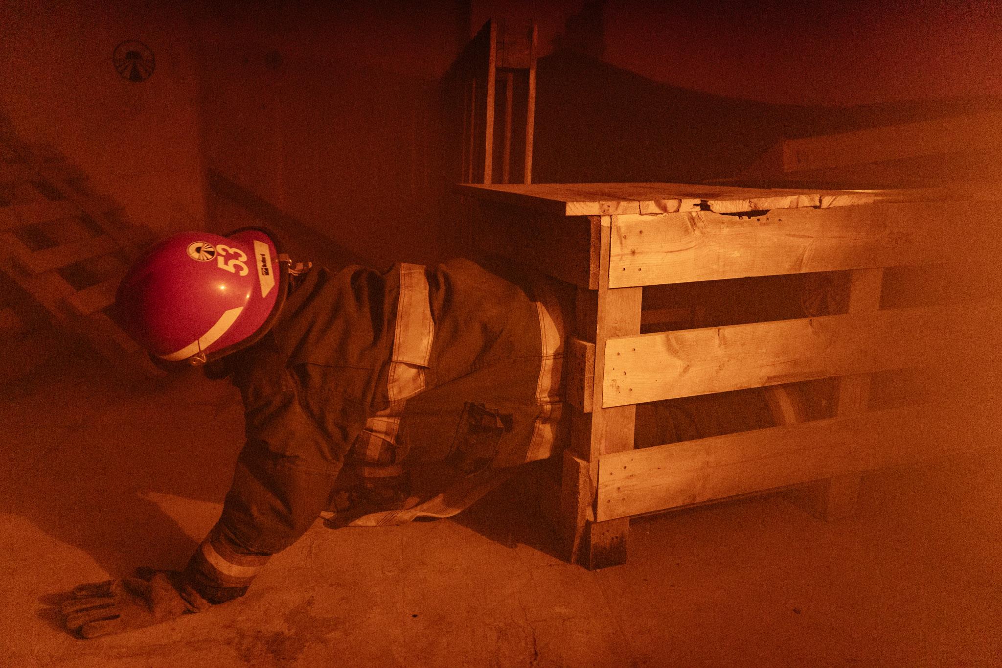 America Express, lider de audiență. Ultima parte a luptei pentru biletul de aur aduce condiții extreme, în regim de urgență: "Nu mai puteam respira din cauza fumului"