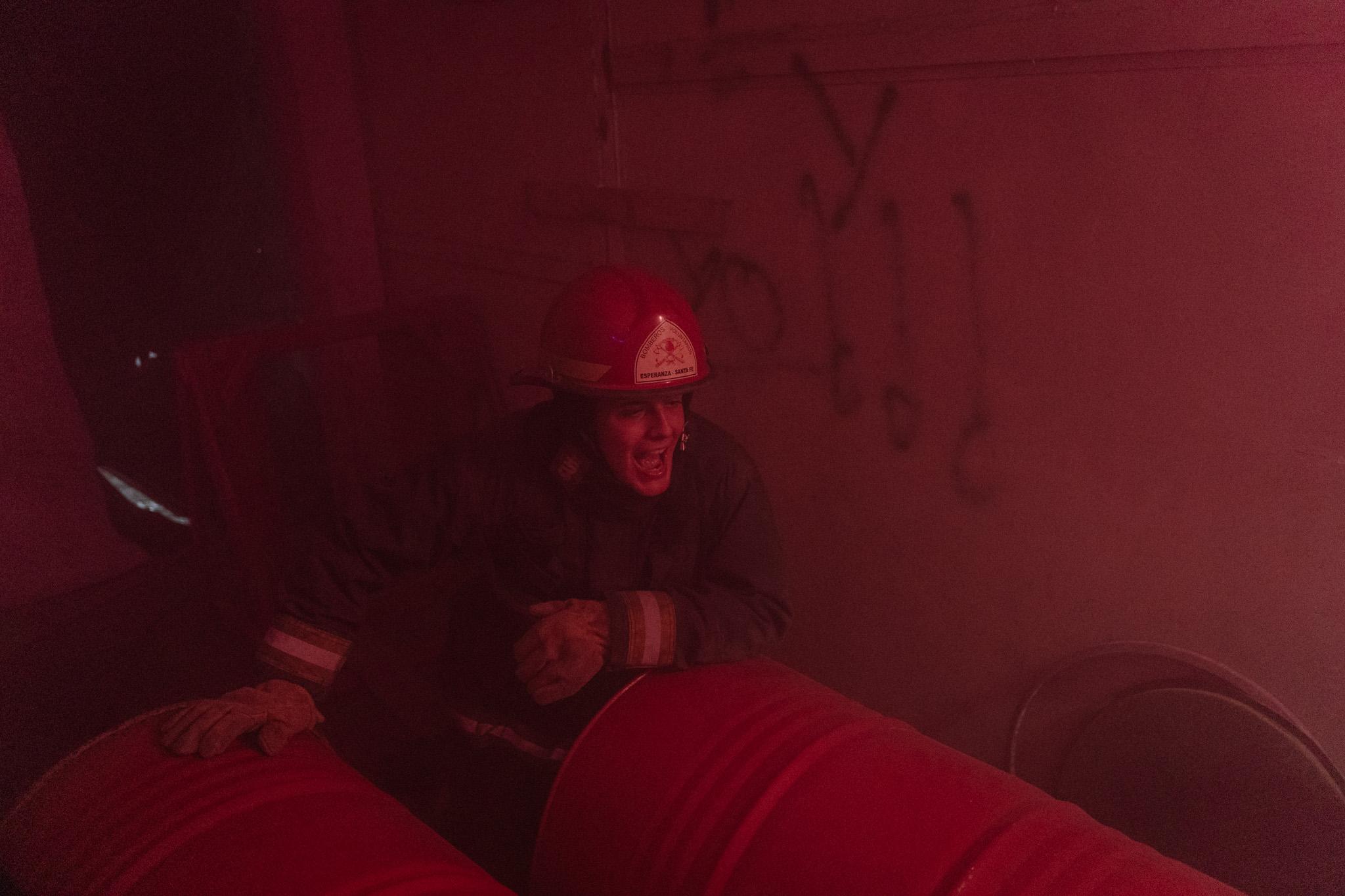 America Express, lider de audiență. Ultima parte a luptei pentru biletul de aur aduce condiții extreme, în regim de urgență: "Nu mai puteam respira din cauza fumului"