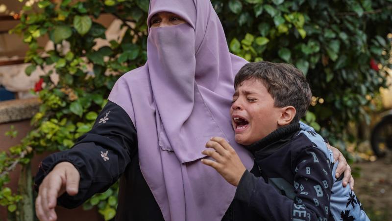 Focul a fost reluat în Fâşia Gaza. IDF a bombardat peste 200 de ţinte şi acuză teroriştii Hamas că au încălcat armistiţiul