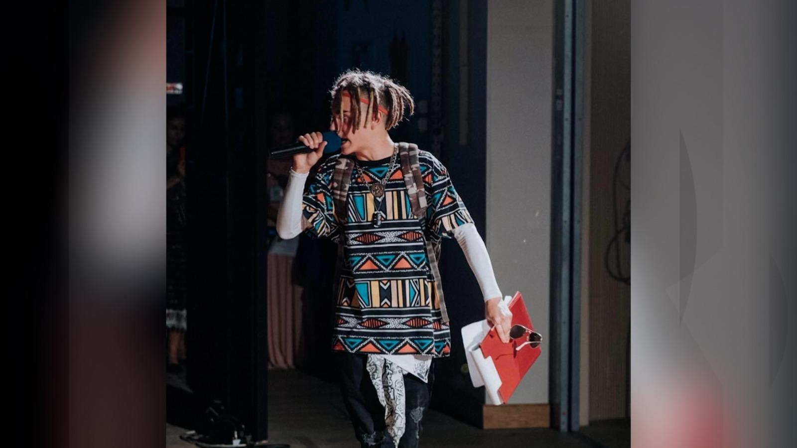 Yakki a primit un ordin de restricţie după ce a bătut-o pe iubita lui. A spart cu picioarele uşa vecinei unde se ascundea fata