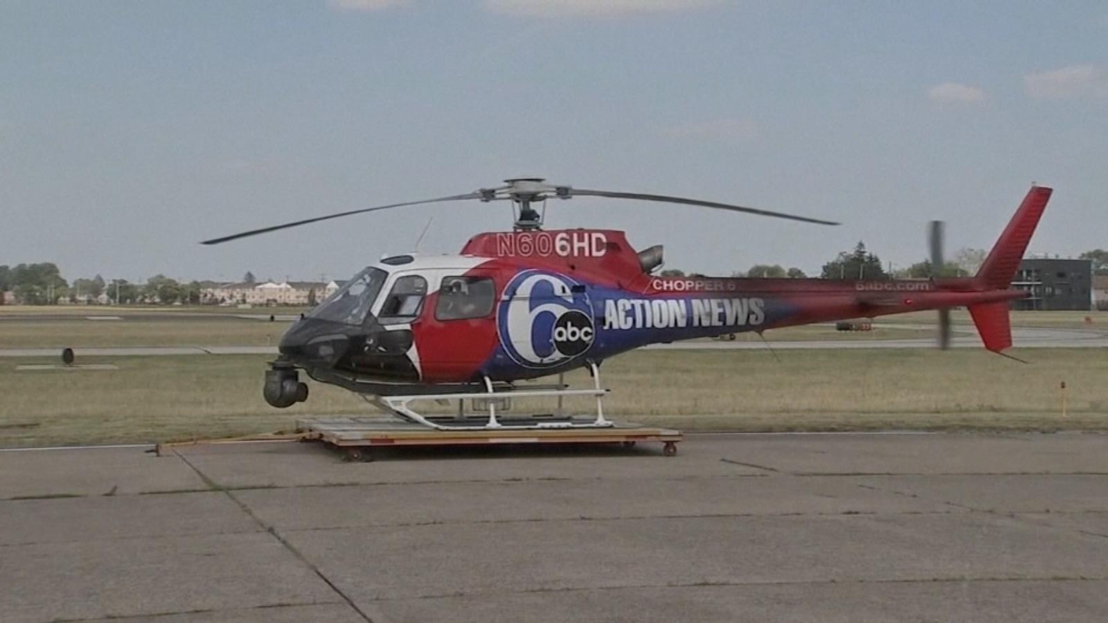 Elicopterul închiriat de o televiziune americană s-a prăbuşit într-un parc natural. Pilotul şi fotograful şi-au pierdut viaţa pe loc