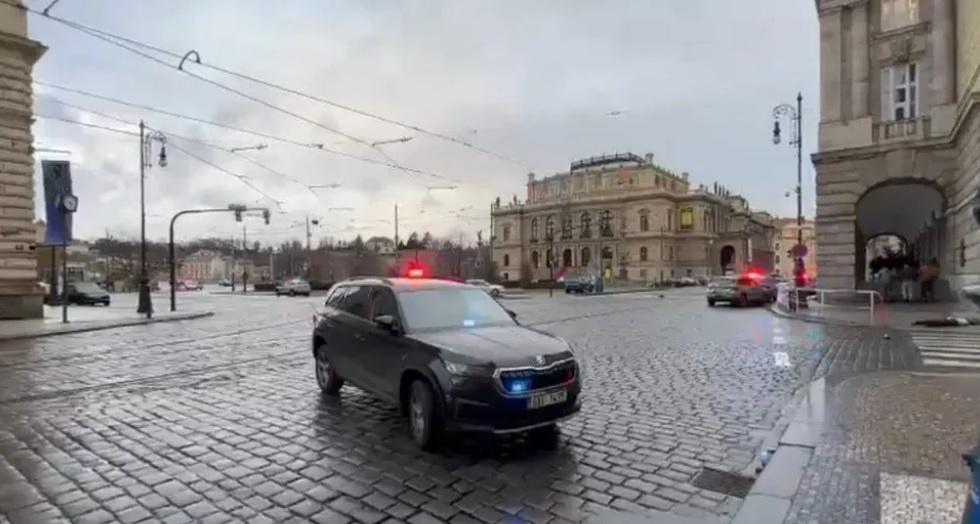 Atac armat în Praga. Mai multe persoane au fost împuşcate în centrul oraşului