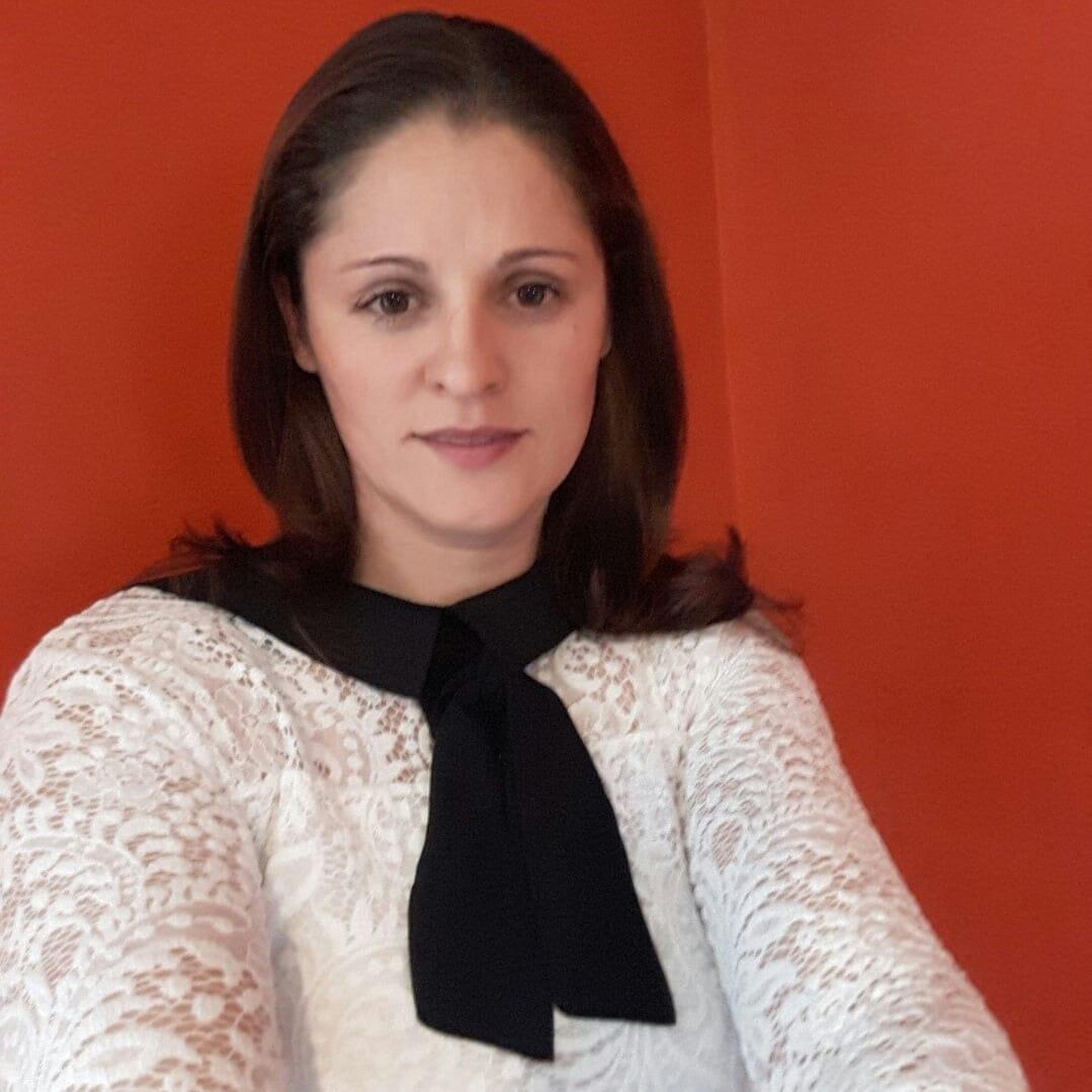 Tripla tragedie din Satu Mare. Copilul de 13 ani, mama şi bunica, care au murit după ce s-au răsturnat cu maşina în apă, au fost conduşi pe ultimul drum