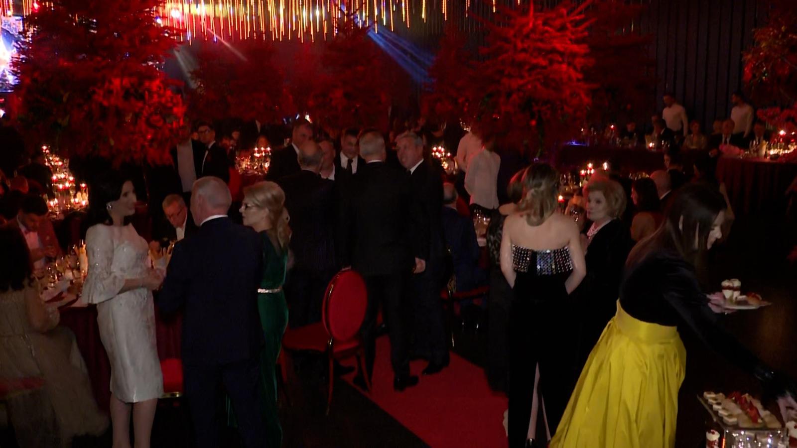 Cine este Elena Tănase, tânăra care i-a devenit soţie lui Ianis Hagi. La ceremonie a purtat o rochie roşie de 10.000 €