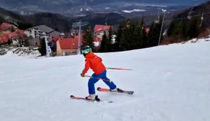 Turiştii au la dispoziţie trei pârtii de schi