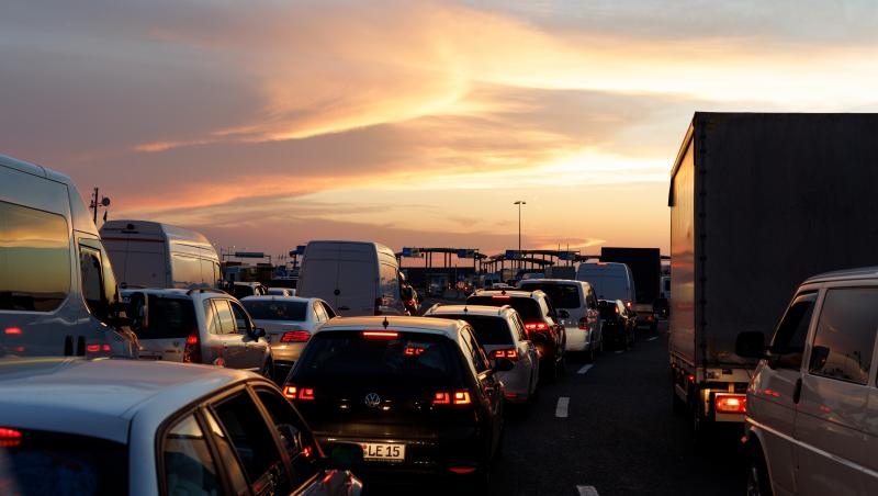 Aglomerație în vămile Giurgiu, Nădlac I, Nădlac II şi Petea. Care sunt timpii de așteptare