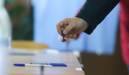 Sondaj INSCOP: PSD - 30,2%, PNL - 20,1%, AUR - 19,5% iar partidul lui Șoșoacă ar intra în parlament