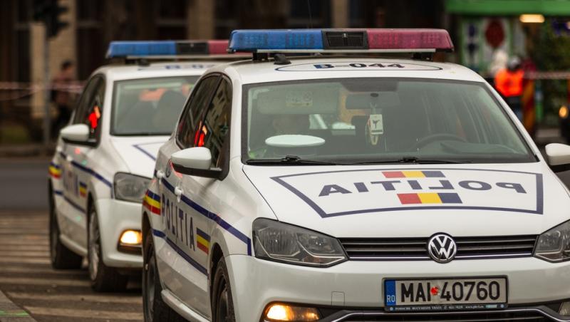 A sunat disperat la 112 şi a ameninţat că se mutilează cu un topor. Un bărbat de 63 de ani din Dolj, salvat la timp de poliţişti
