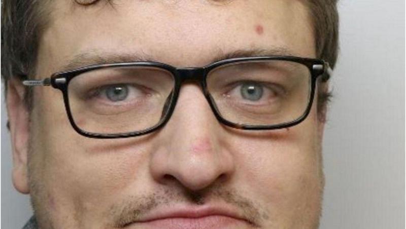 Un bărbat a folosit 250.000 $ din asigurarea de viață a soției moarte, ca să meargă în vacanțe de lux cu noua iubită: "În 9 luni i-ai cheltuit pe toți"
