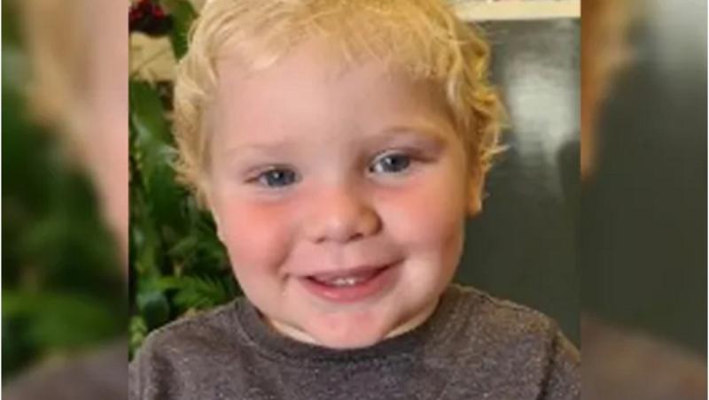 Băiețel de 2 ani, răpit de doi indivizi după ce a fost smuls din brațele părinților, în Australia. Familia îi cunoaște pe răpitori