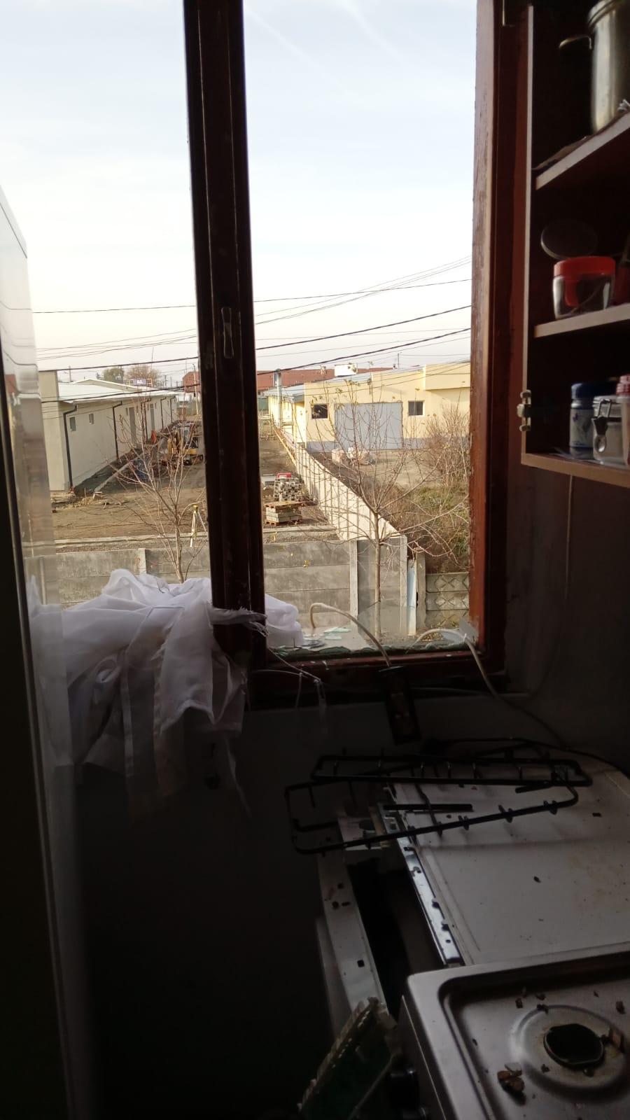 Doi adulţi şi doi copii, cu arsuri grave la spital după o explozie într-un apartament din Timiş. Alte 45 de persoane s-au evacuat