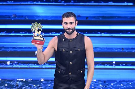 Spectacol pe scena festivalului de la Sanremo. Cine este Marco Mengoni, reprezentantul Italiei la Eurovision