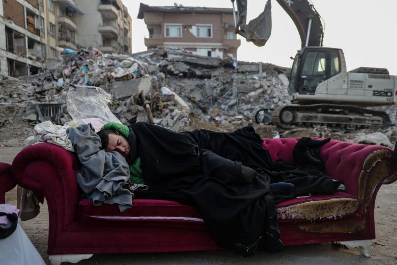 Cutremure în Turcia şi Siria: Bilanţul a ajuns la peste 37.000 de morţi. Dezastrul ar putea costa Turcia 84 de miliarde de dolari