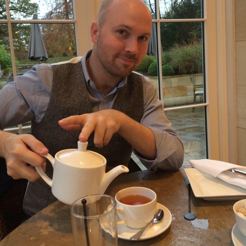 Adam a ajuns la capătul puterilor, "terorizat" de şoferii care parchează lângă casa lui