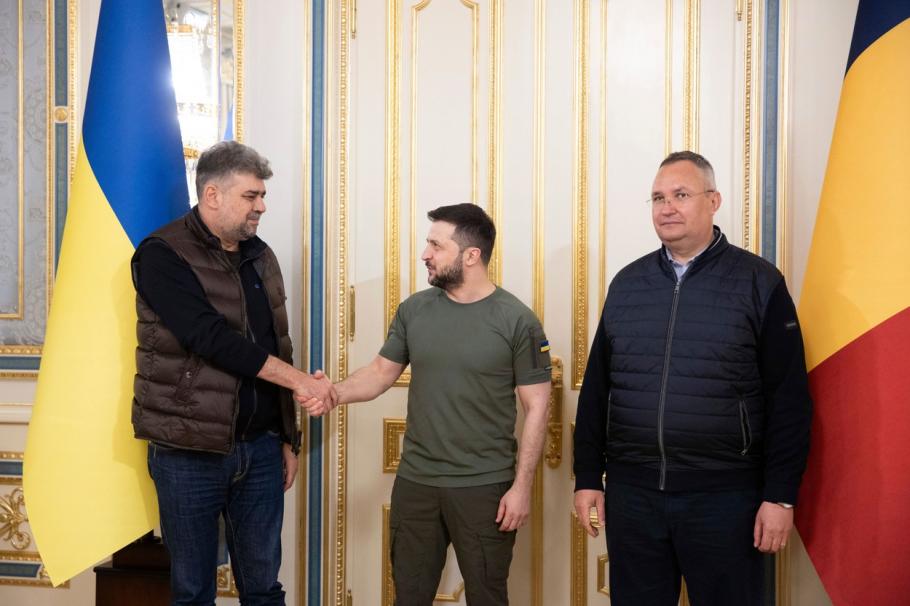 Marcel Ciolacu, Volodimir Zelenski și Nicolae Ciucă întaâlnire Marcel Ciolacu, Volodimir Zelenski și Nicolae Ciucă