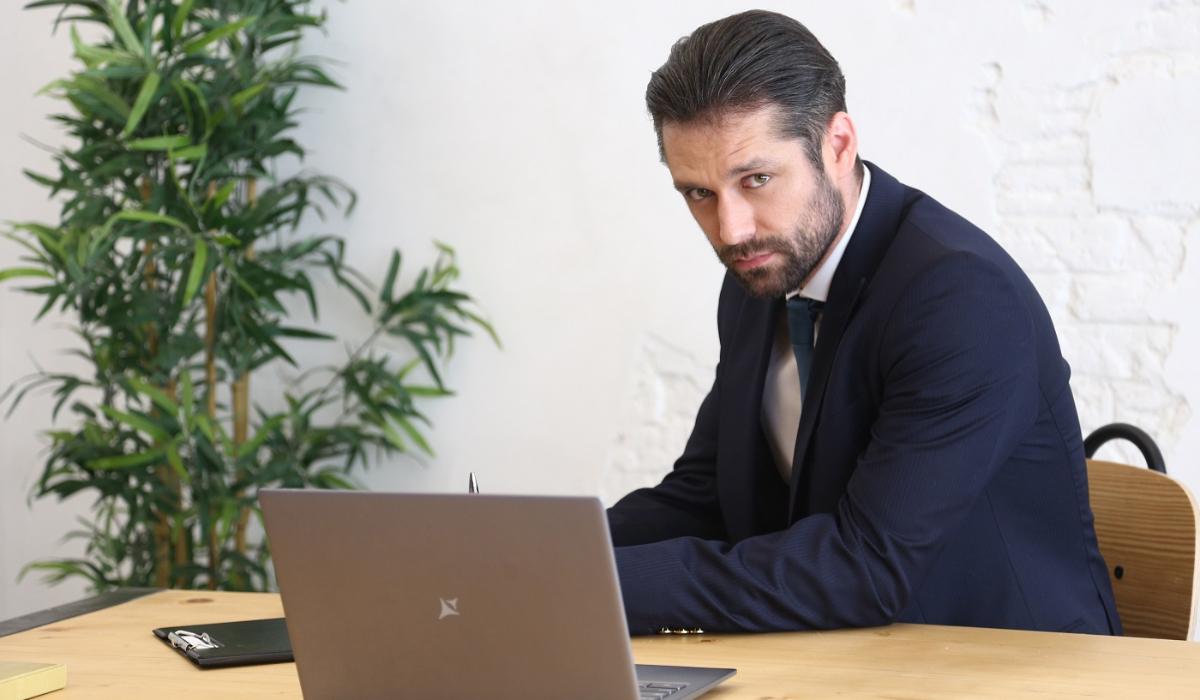 Alecsandru Dunaev revine la Antena 1 cu un rol care va complica intriga serialului Lia – Soţia soţului meu