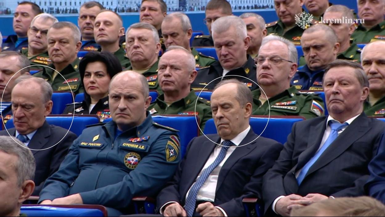 Consilierii lui Putin s-au "luptat" din greu cu somnul în timpul discursului
