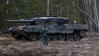 Polonia va livra Kievului 14 tancuri Leopard 2. Când vor ajunge efectiv pe frontul din Ucraina