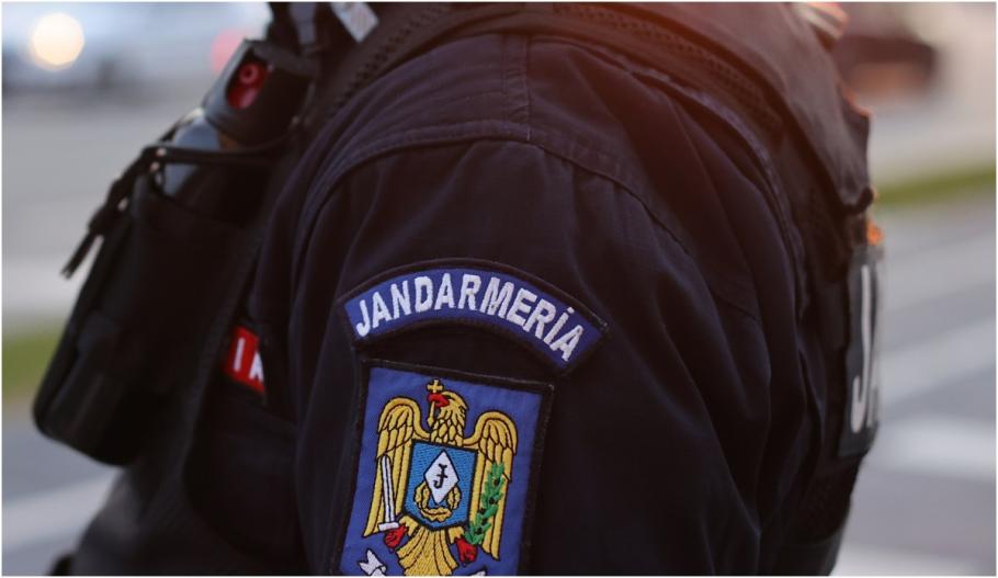 Un jandarm din București a salvat doi oameni, după ce au făcut accident chiar în fața lui, pe A1 Alin era în timpul liber și se întorcea de la părinți