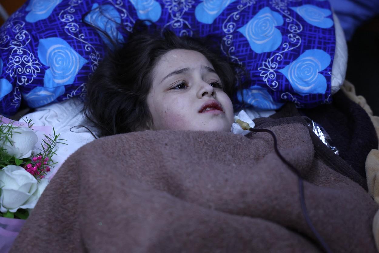Trauma copiilor supravieţuitori din Turcia şi Siria. Și-au pierdut familiie, copilăria și speranța