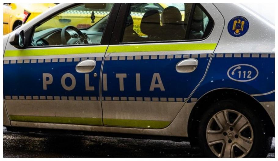 Copil de 12 ani, prins în timp ce conducea o mașină pe un drum din Dâmbovița Alături de el erau doi adolescenți de 13 și 14 ani