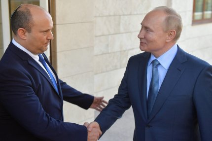 Naftali Bennett, fostul premier al Israelului, și Vladimir Putin, președintele Rusiei