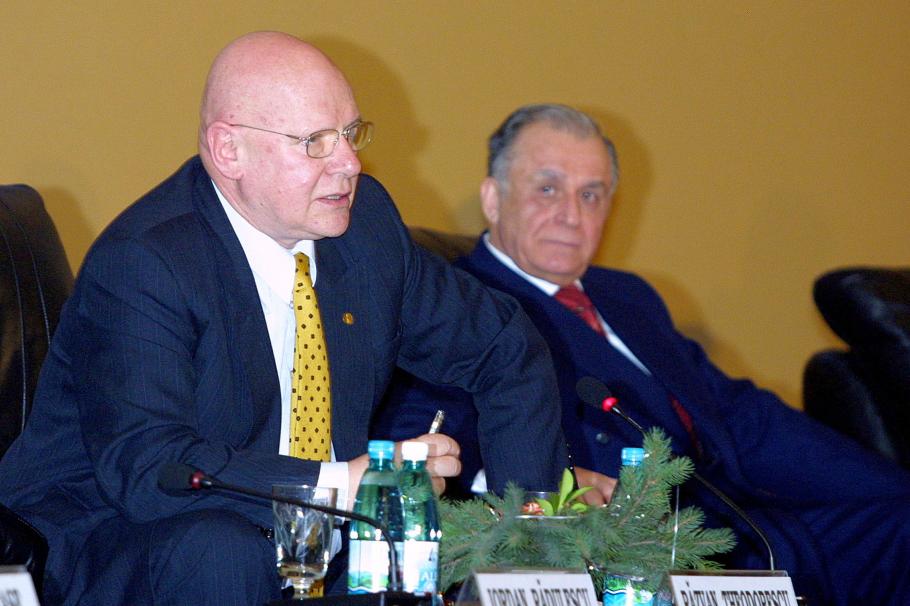 Ion Iliescu și Răzvan Theodorescu Ion Iliescu și Răzvan Theodorescu