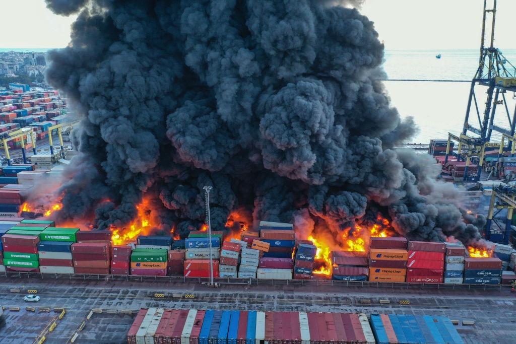 incendiu în portul Iskenderun din Turcia
