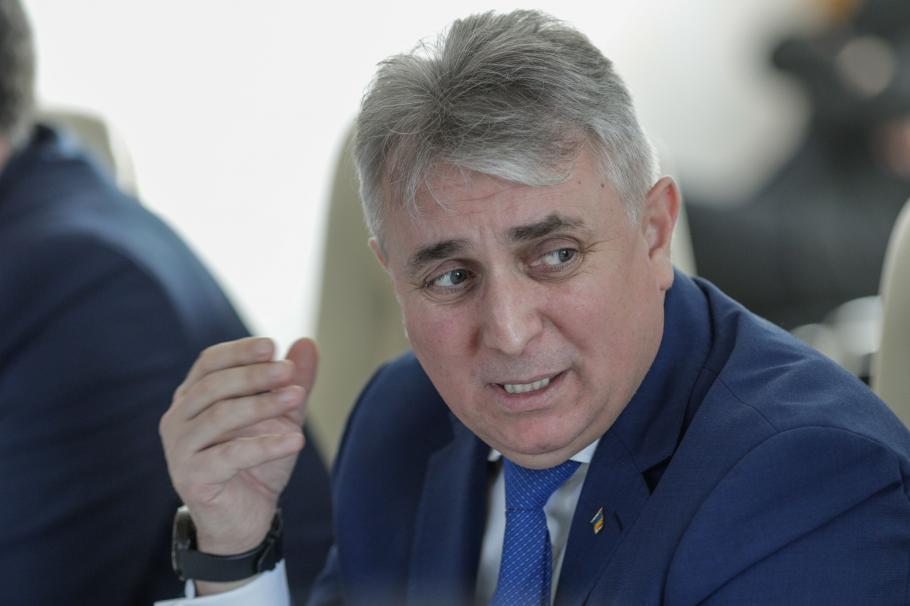 Moțiunea simplă împotriva ministrului Lucian Bode a fost respinsă Moțiunea simplă împotriva ministrului Lucian Bode a fost respinsă