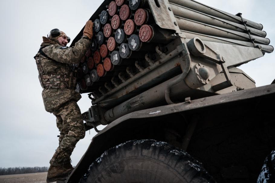 Armata ucraineană vrea să se retragă din Bahmut: ucrainenii ar muta trupele în alte regiuni pentru a consolida apărarea Armata ucraineană vrea să se retragă din Bahmut: ucrainenii ar muta trupele în alte regiuni pentru a consolida apărarea