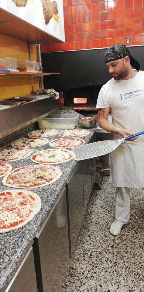Un antreprenor din Italia caută angajaţi. Ce salarii oferă