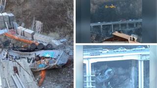Un şofer român a scăpat miraculos cu viaţă după un accident teribil în Italia: TIR-UL pe care îl conducea a căzut 15 metri în gol