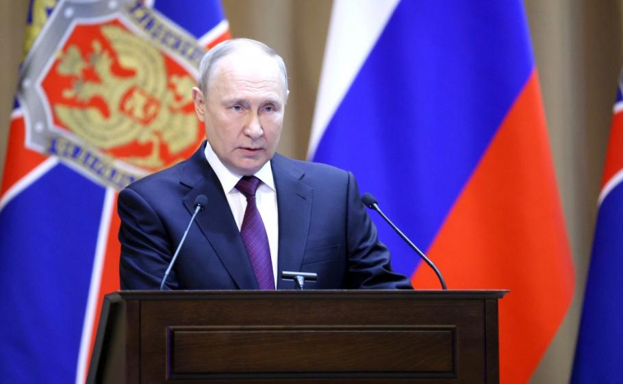 Vladimir Putin a interzis cuvintele străine în discursurile oficiale şi în documente Vladimir Putin a interzis cuvintele străine în discursurile oficiale şi în documente